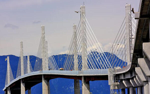 Golden Ears Bridge