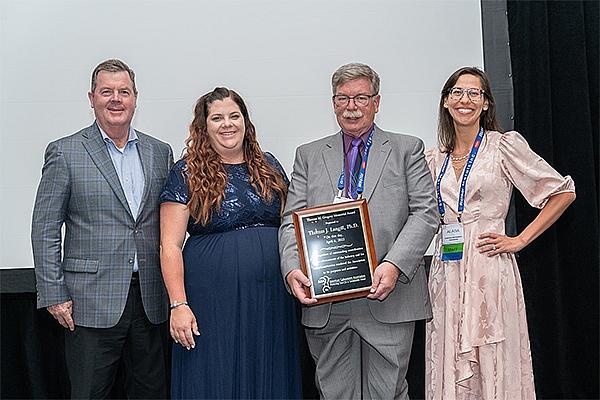 Dr tom award