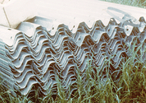 Improperly stacked galvanized pieces can result in wet storage stain.