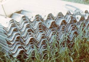 Improperly stacked galvanized pieces can result in wet storage stain.