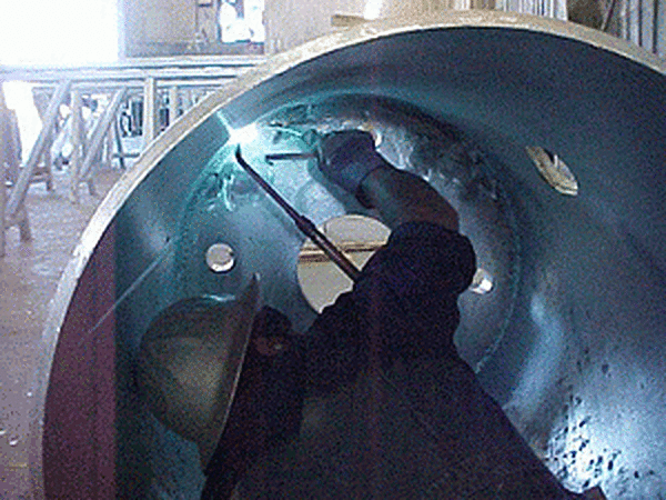 Welding Steel after Galvanizing in a Deep Open Tank